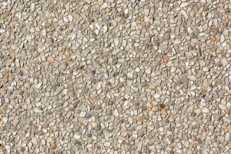 Création de murets : matériaux et techniques à connaître